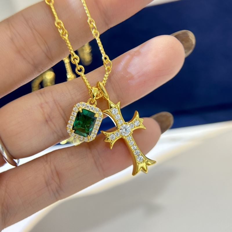 Ch**me He**ts necklaces